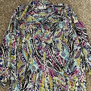 Cute multicolored blouse!